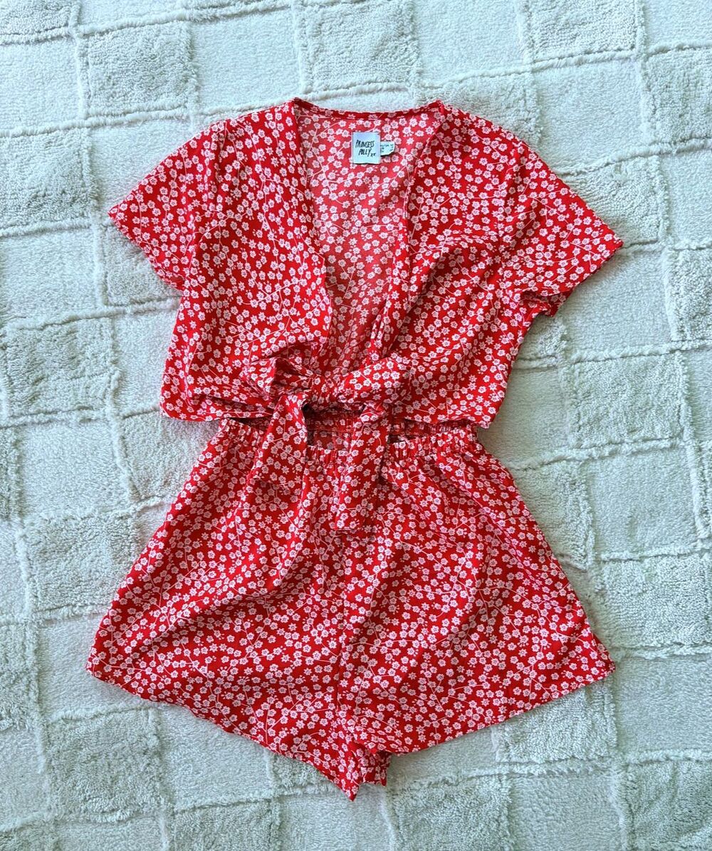 Princess Polly Elana Romper Womens 6 Red Floral Tie Front Cut Out Playsuit EUC